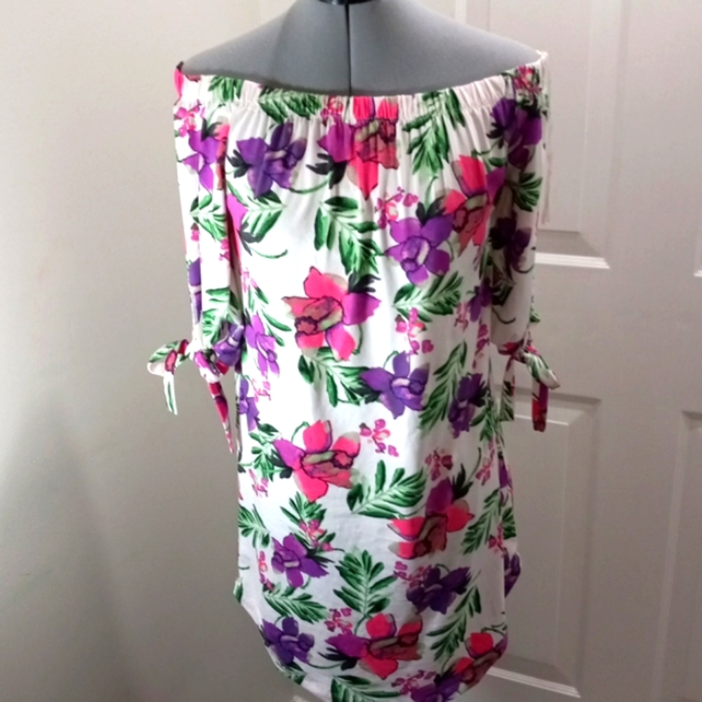 Absolutely ❤ It, Off The Shoulder Bright Floral Mini Dress Size Med